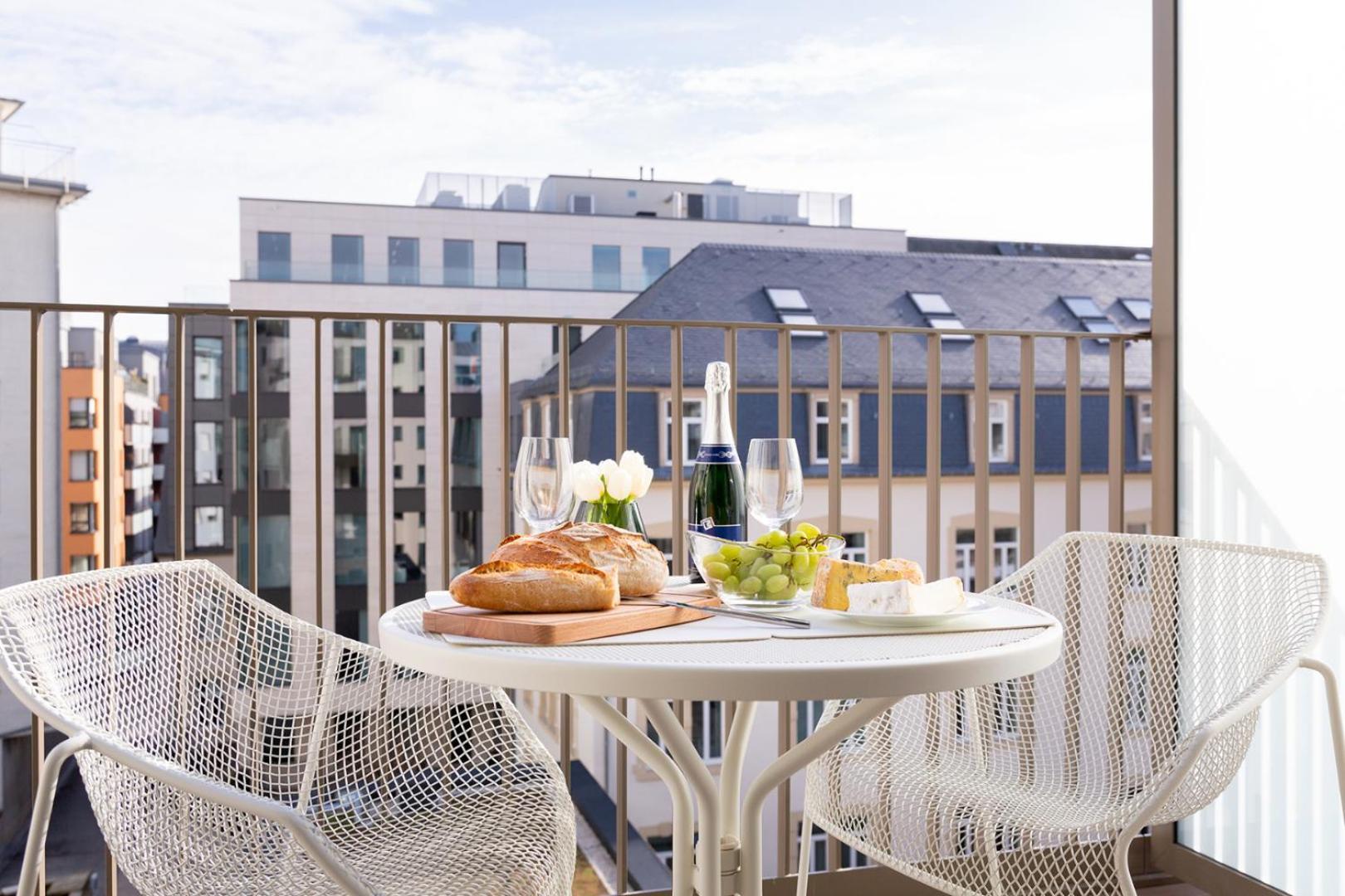 The Central City - Luxury Serviced Residence Luxemburg Exteriör bild